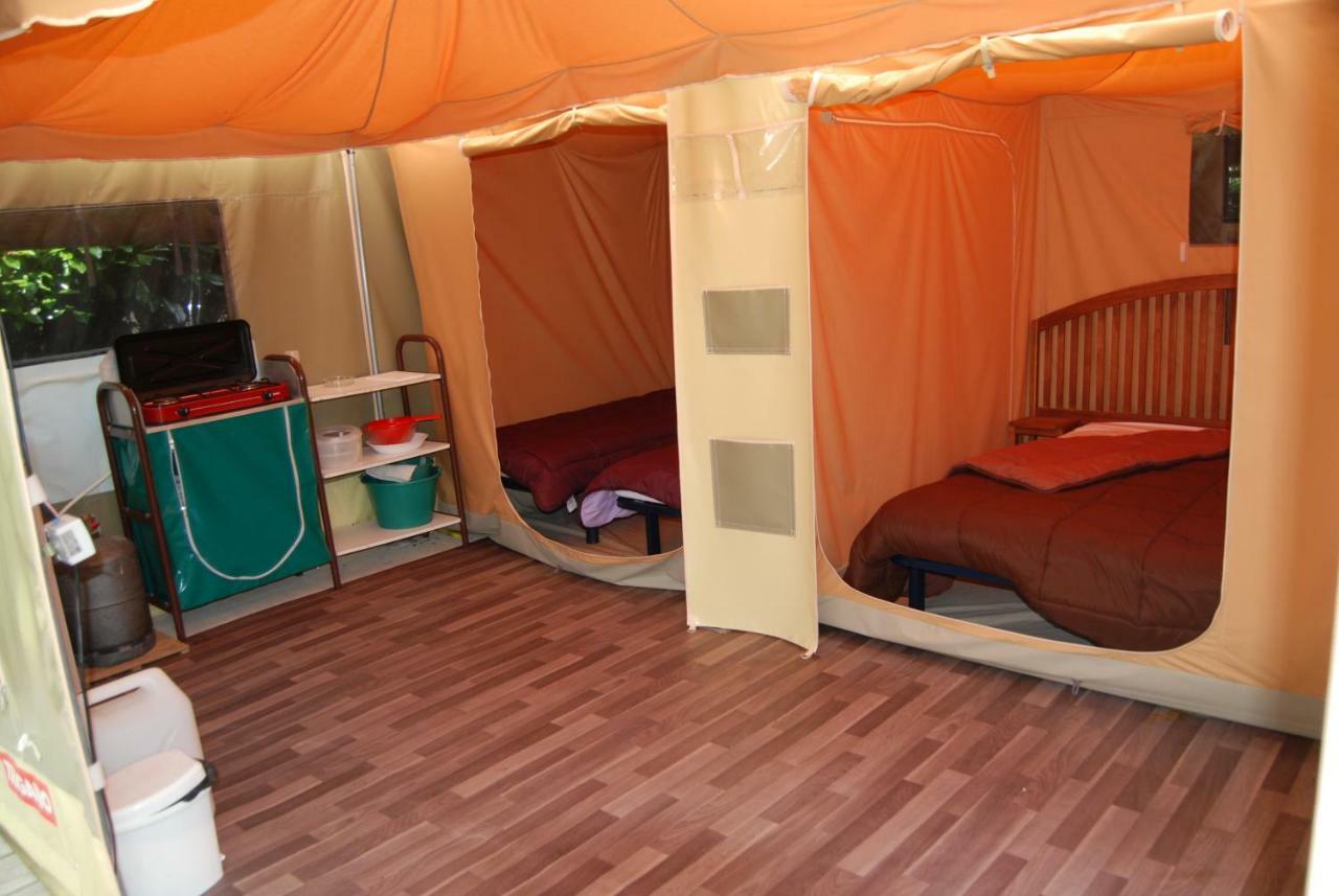 Camping Les Tournesols Sillé-le-Guillaume Eksteriør bilde